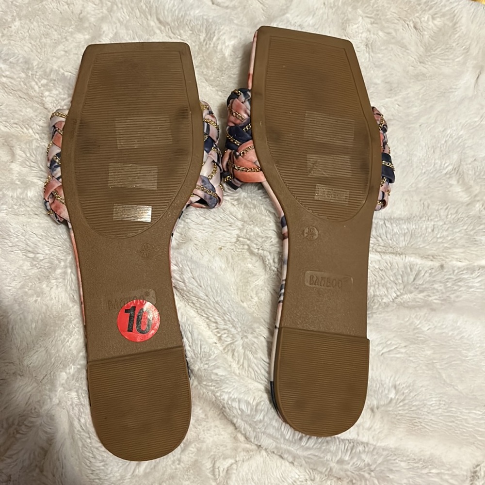 Sandal - Picture 2 of 2